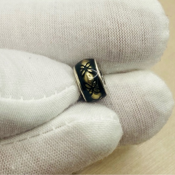 EUC Pandora 791034EN29 Sterling Silver Golden Floral Vintage Spacer Charm - Picture 6 of 9